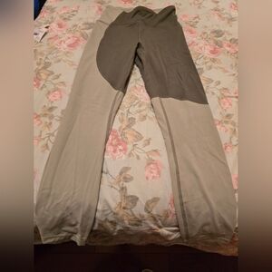 Lululemon Capri length legging- size 2
